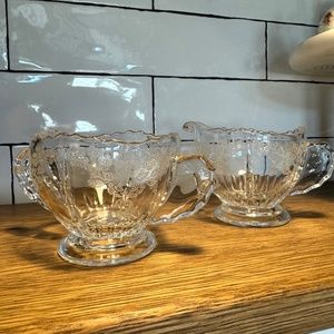 Vtg New Martinsville Depression Glass Sugar & Creamer Radiance Flower Basket Des